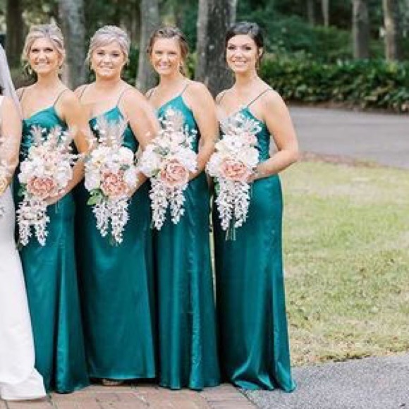 NWT Slim Strap Full-Length Trumpet Gown (Size: 8 / Color: Hunter) - Picture 3 of 13